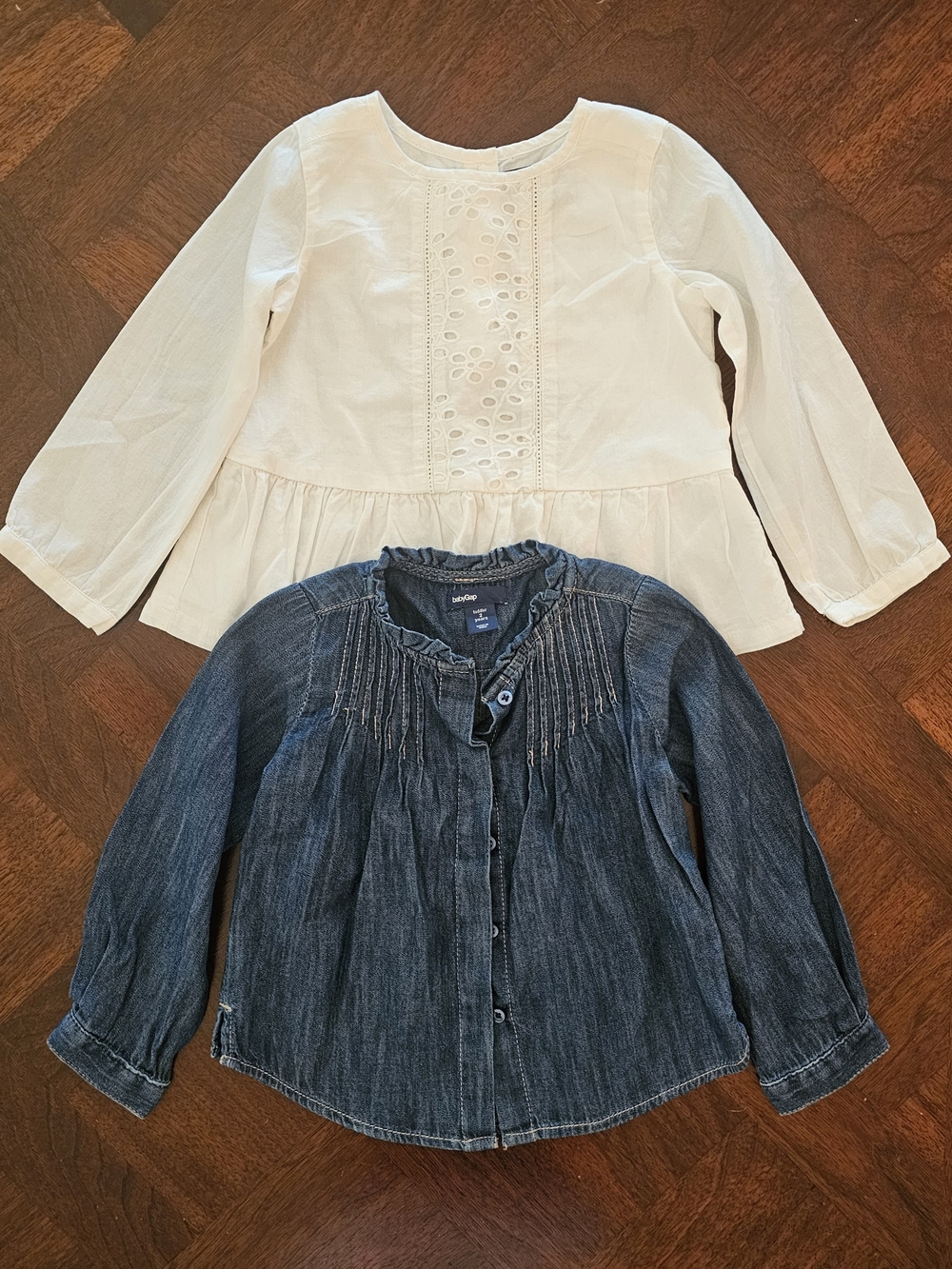 Baby GAP Size 2T Toddler Girls Lot of 2 White Eyelet Blouse & Denim Shirt EUC